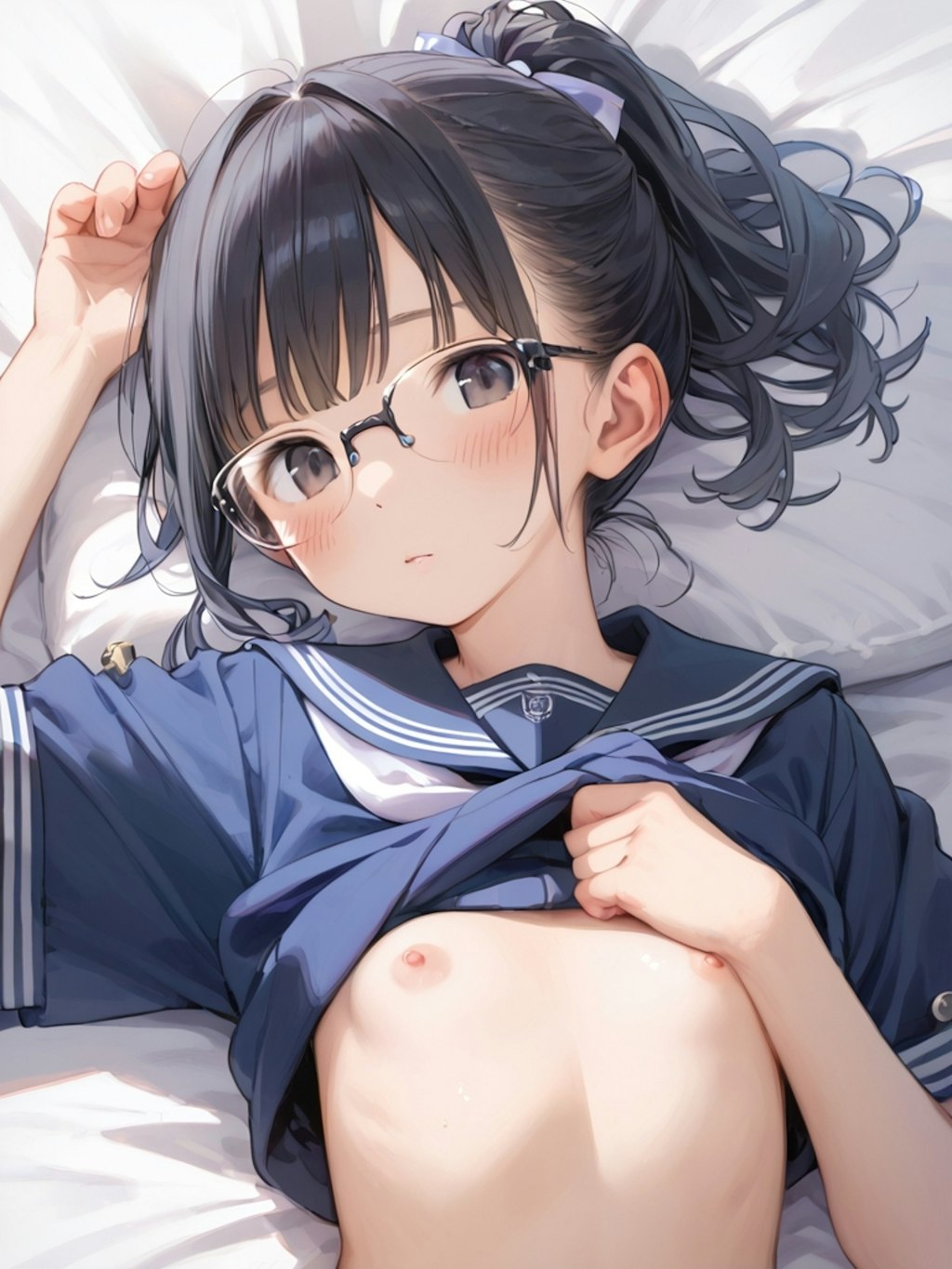 セーラー服ポニテ眼鏡〇リJ〇ちゃんが横たわりおっぱい見せ