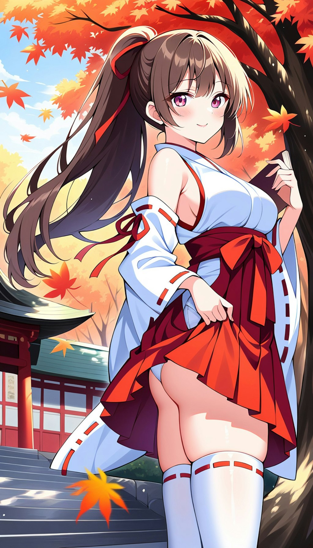 巫女さんと紅葉