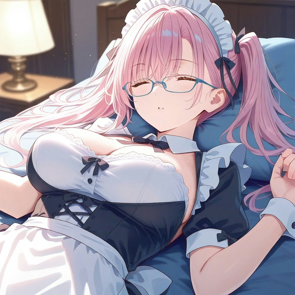 まだ寝てるメイドさん