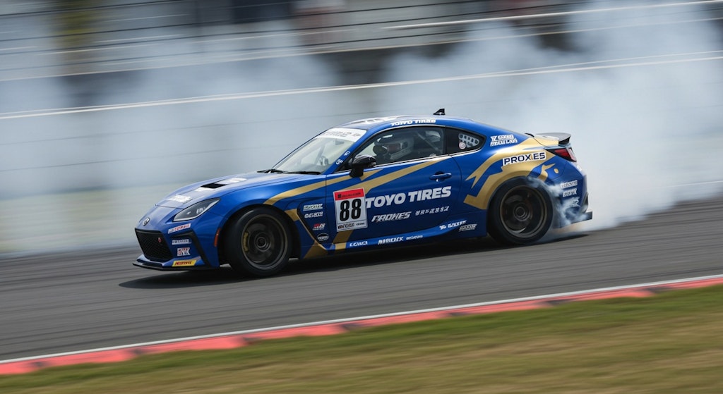 トーヨータイヤGR86のドリ車