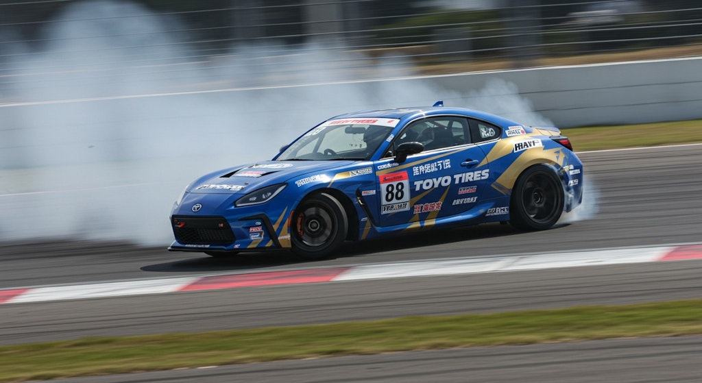 トーヨータイヤGR86のドリ車