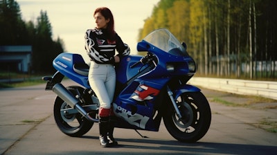 バイク女子 1980年～1990年代風